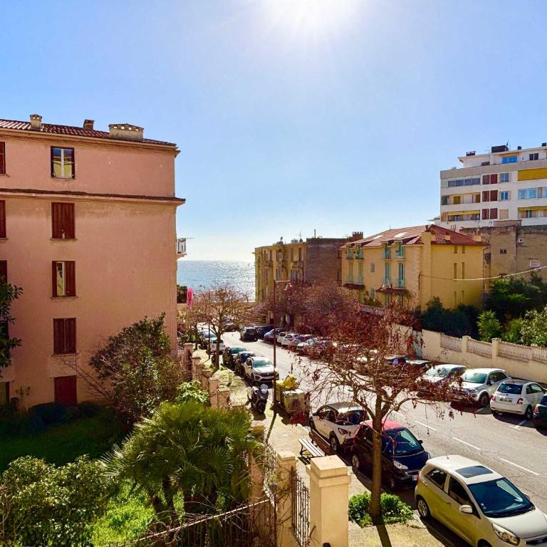 Casamea - T4, Vue Mer, Plage 1min, Clim - Three-Bedroom Premium Apartment - 2