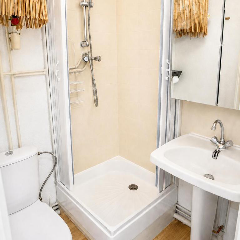 Studio climatisé avec jardin privatif et parking - Appartement 2 Chambres - 3