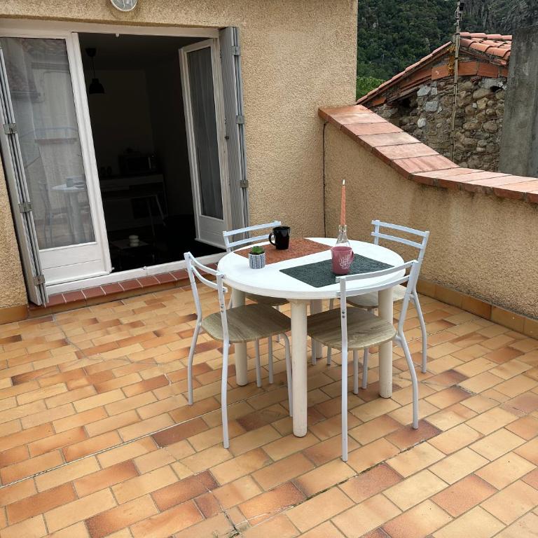 Appartement T2, 4 couchages avec Terrasse privée, tout proche de la cure thermale, centre-ville - Appartamento con 1 Camera da Letto - 2