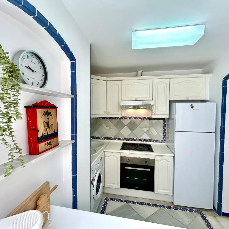 GATU Puerto Bello junto la playa en Puerto Sherry - Apartamento de 2 dormitorios con vistas parciales al océano - 17