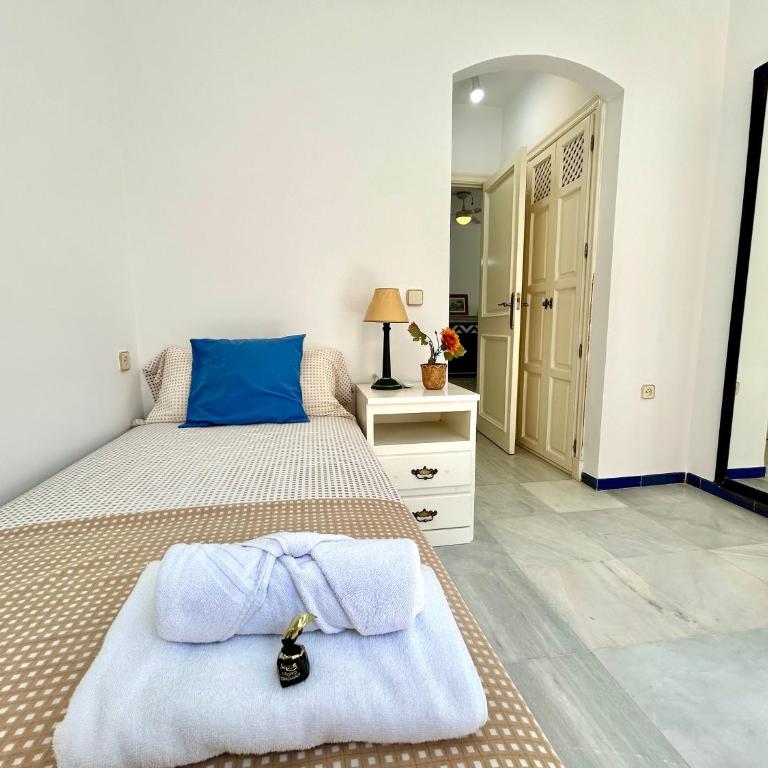 GATU Puerto Bello junto la playa en Puerto Sherry - Apartamento de 2 dormitorios con vistas parciales al océano - 18