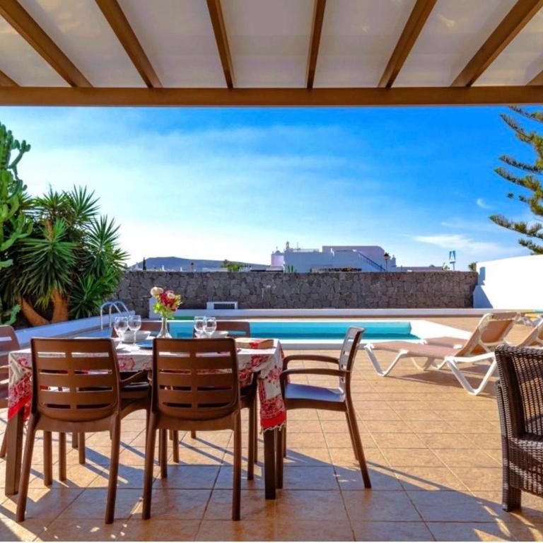 Villa María - Three-Bedroom Villa - 5