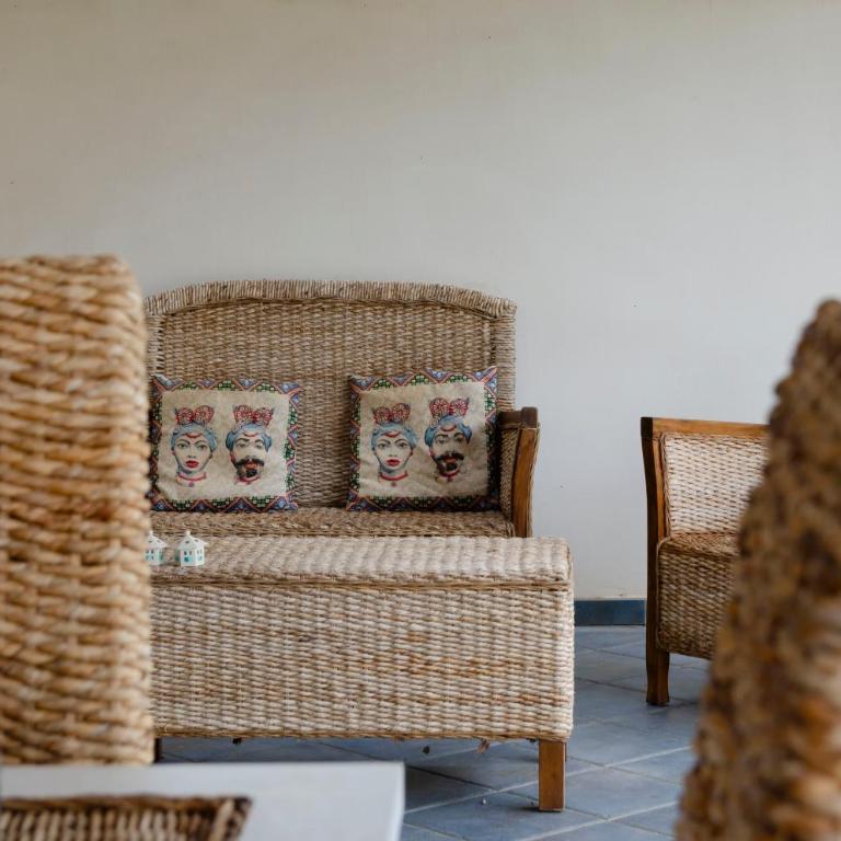Villa with Private Pool & Garden 10 min walk to the Beach - Villa con Piscina Privata - 11