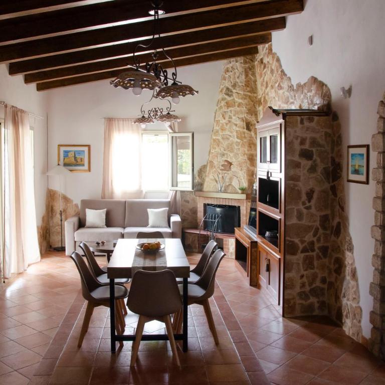 Villa with Private Pool & Garden 10 min walk to the Beach - Villa con Piscina Privata - 28