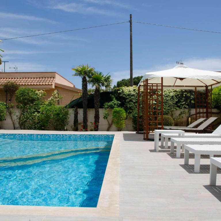 Villa with Private Pool & Garden 10 min walk to the Beach - Villa con Piscina Privata - 20