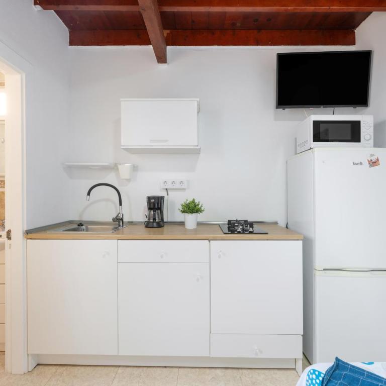 Casa Valentina 2 - One-Bedroom Apartment with Garden View - 5