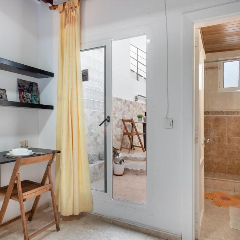 Casa Valentina 2 - One-Bedroom Apartment with Garden View - 13