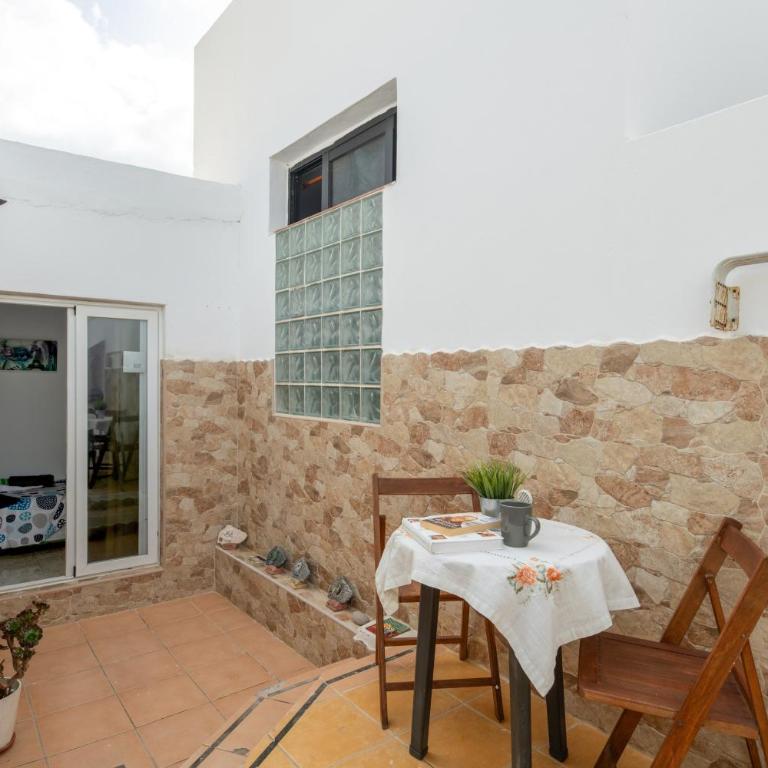 Casa Valentina 2 - One-Bedroom Apartment with Garden View - 2