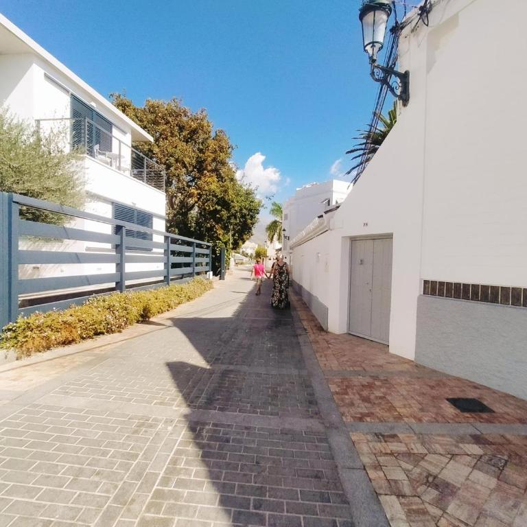 Nerja Sun Apartments Carabeo Sea - Apartamento - 4