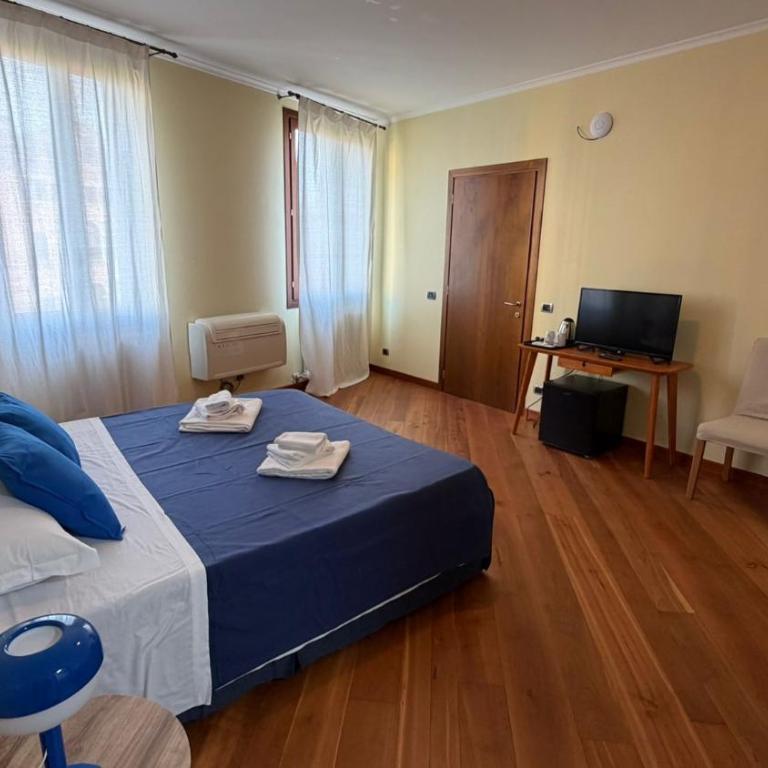 Garden Palace Rooms - Camera Matrimoniale con Bagno Privato - 15