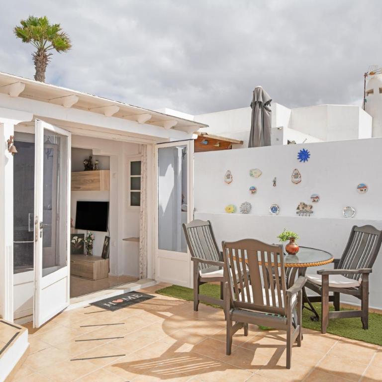 Casa Valentina 2 - Two-Bedroom Deluxe Apartment with Garden View - 3