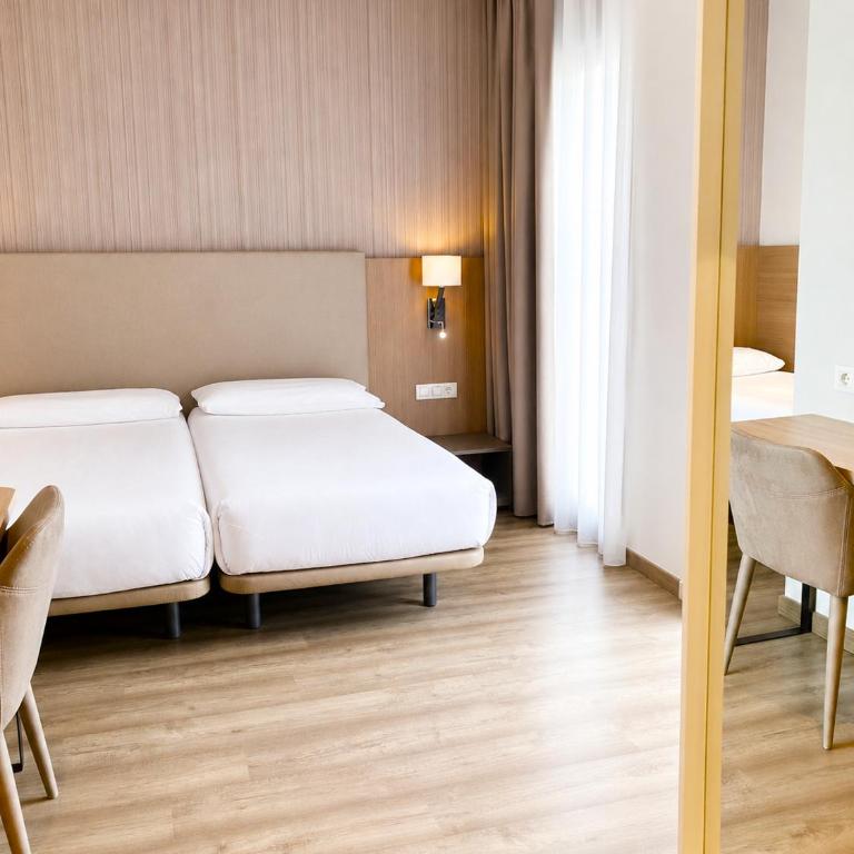 Hostal Centric - Triple Room - 6