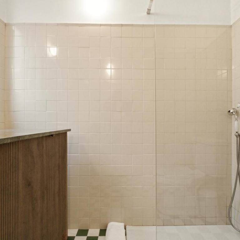 1905 Corner Flat - Temporary Stay - Las Letras - Two-Bedroom Apartment - 24