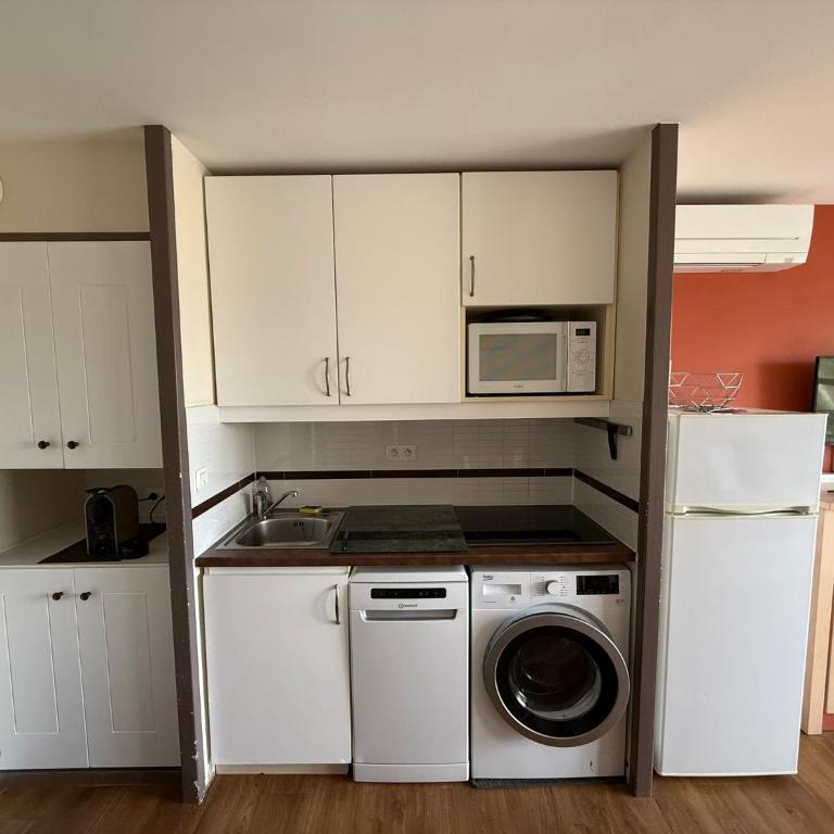 Appartement T2 duplex, centre village, 2 terrasses - Appartement 1 Chambre - 31