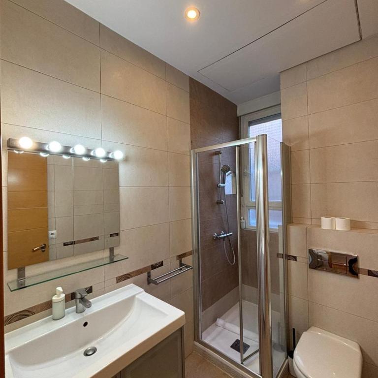 Elegant apartment for four in Madrid - CSF - Two-Bedroom Apartment - 6