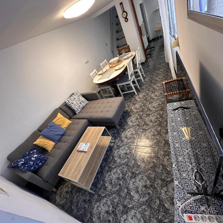 Cullera Raval - Three-Bedroom Apartment - 12