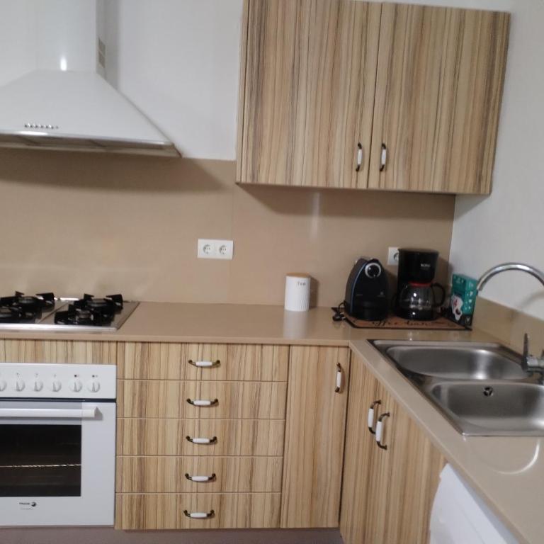 Chalet Garcia - Three-Bedroom House - 30