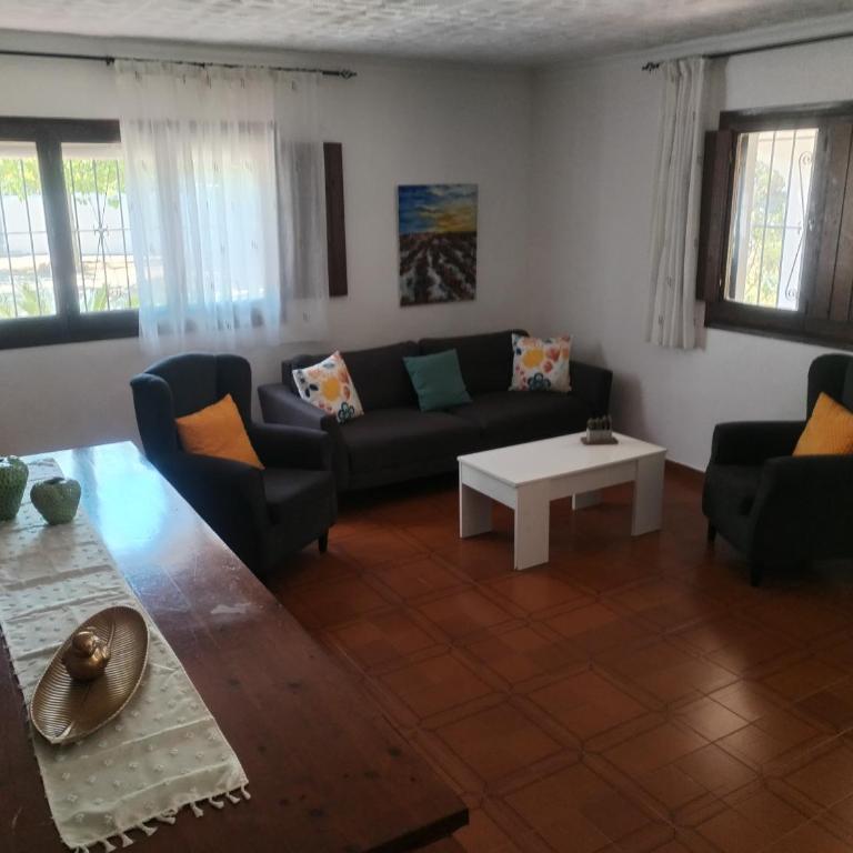 Chalet Garcia - Three-Bedroom House - 44