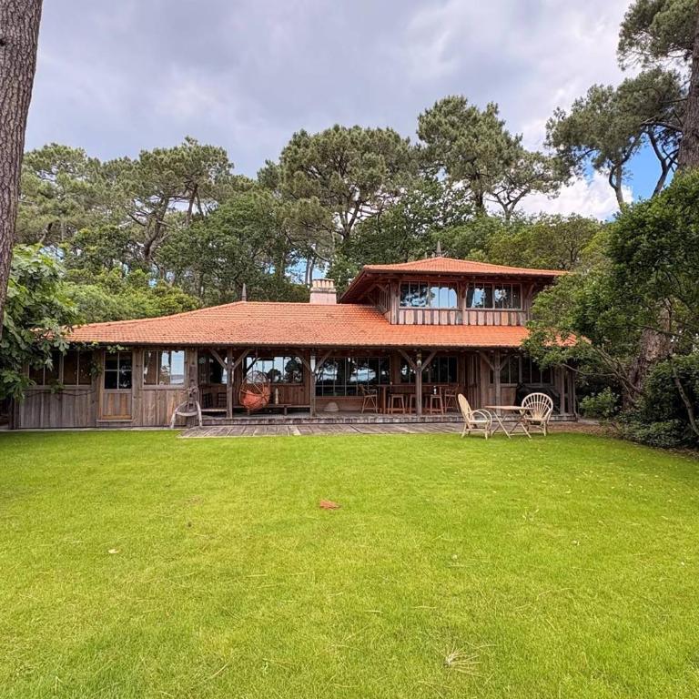 Villa avec piscine, animaux admis - 8 pers. - FR-1-736-76 - Maison de Vacances - 28