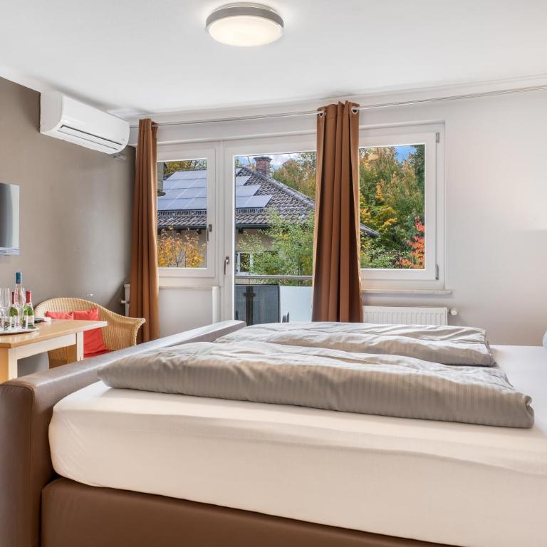 Hotel Alpenrose - Doppelzimmer mit Balkon - 5