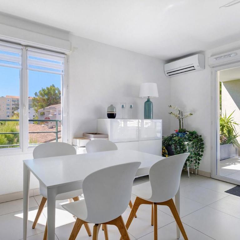 Cap Sud, Antibes 3Pcalme,piscine,pk - Two-Bedroom Deluxe Apartment with Garden View - 6