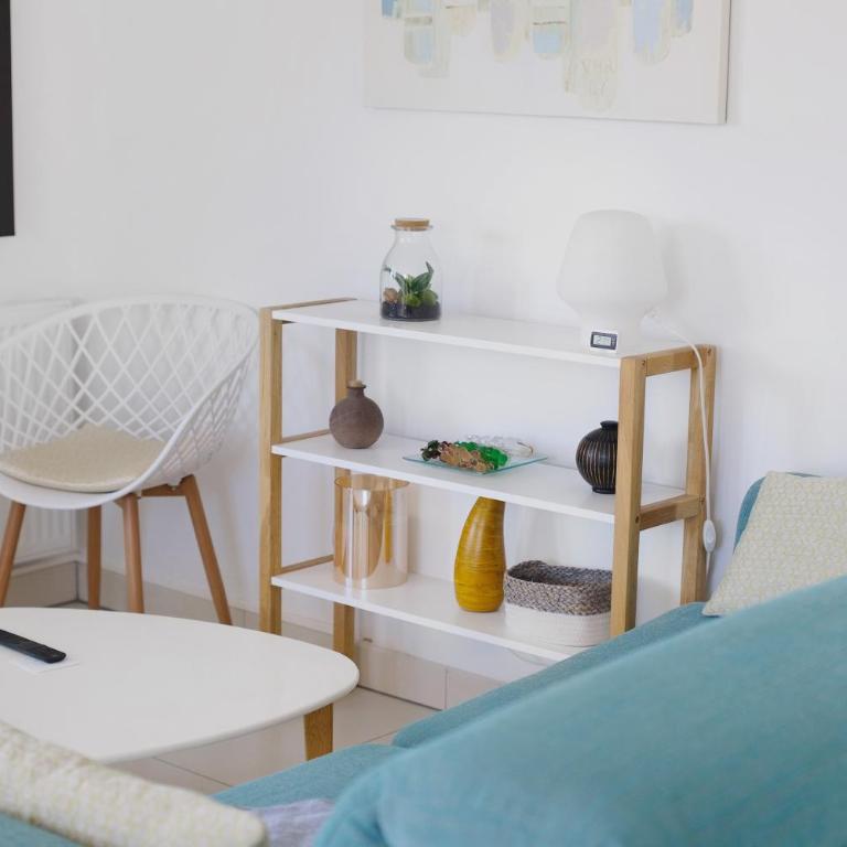 Cap Sud, Antibes 3Pcalme,piscine,pk - Two-Bedroom Deluxe Apartment with Garden View - 17