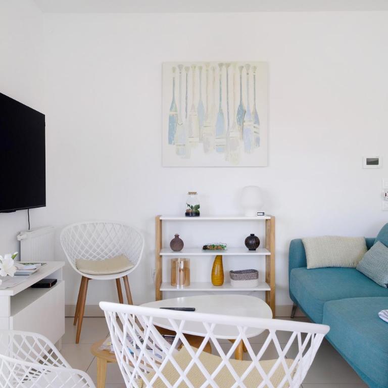 Cap Sud, Antibes 3Pcalme,piscine,pk - Two-Bedroom Deluxe Apartment with Garden View - 16