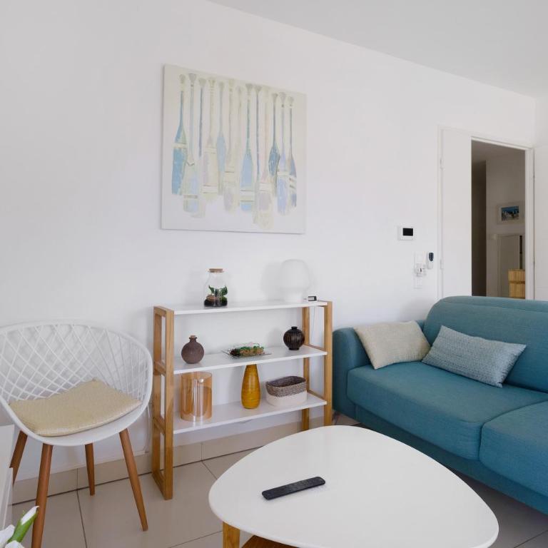 Cap Sud, Antibes 3Pcalme,piscine,pk - Two-Bedroom Deluxe Apartment with Garden View - 4