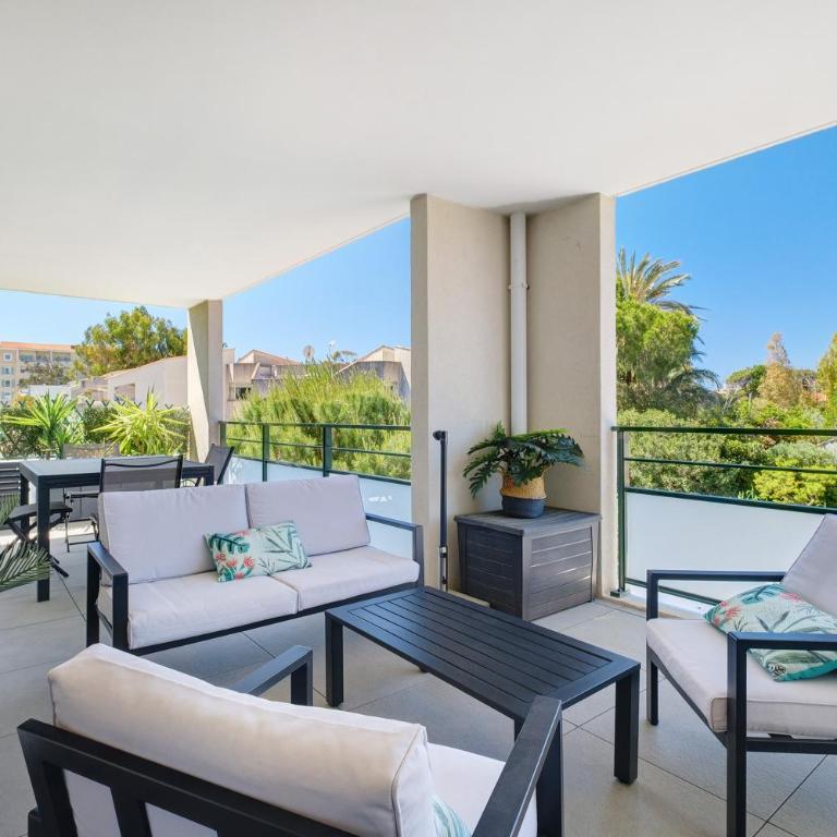 Cap Sud, Antibes 3Pcalme,piscine,pk - Two-Bedroom Deluxe Apartment with Garden View - 1