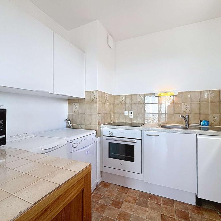 Quiberon - Appartement 2 pièces avec balcon, parking et animaux acceptés - FR-1-478-74 - Apartment (4 Erwachsene) - 11