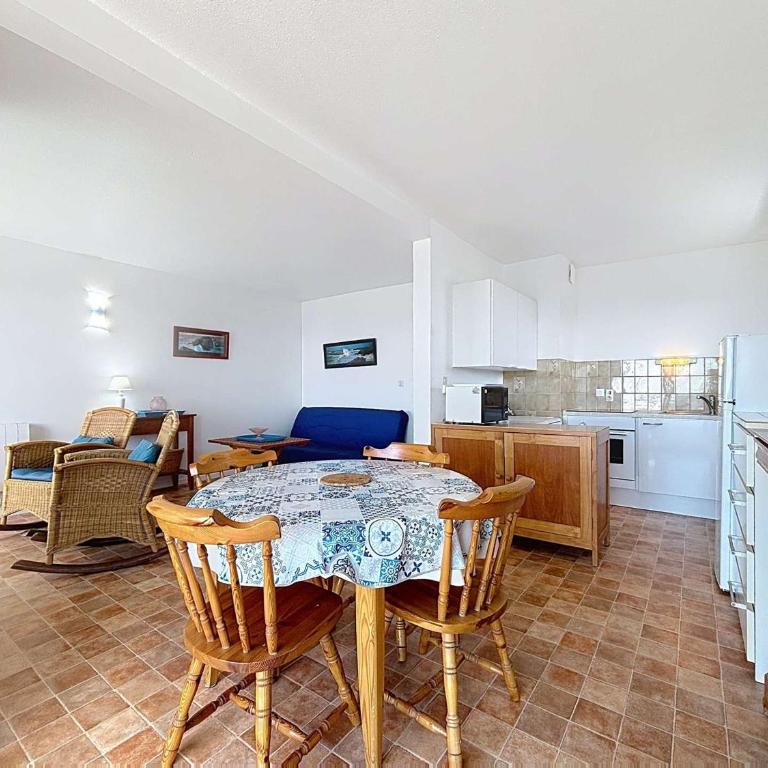 Quiberon - Appartement 2 pièces avec balcon, parking et animaux acceptés - FR-1-478-74 - Apartment (4 Erwachsene) - 15