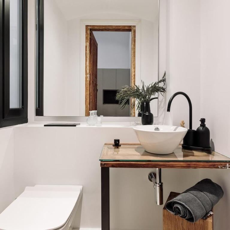 Spacest - Carrer de Trafalgar A - Apartment - 13