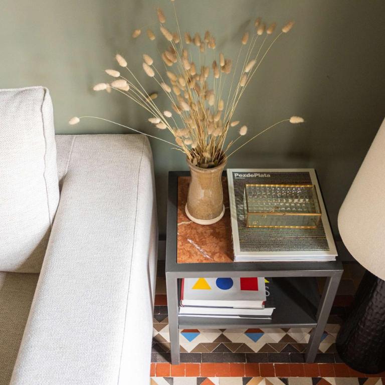 Unique Rentals - Luxurious Oasis - Apartment - 8