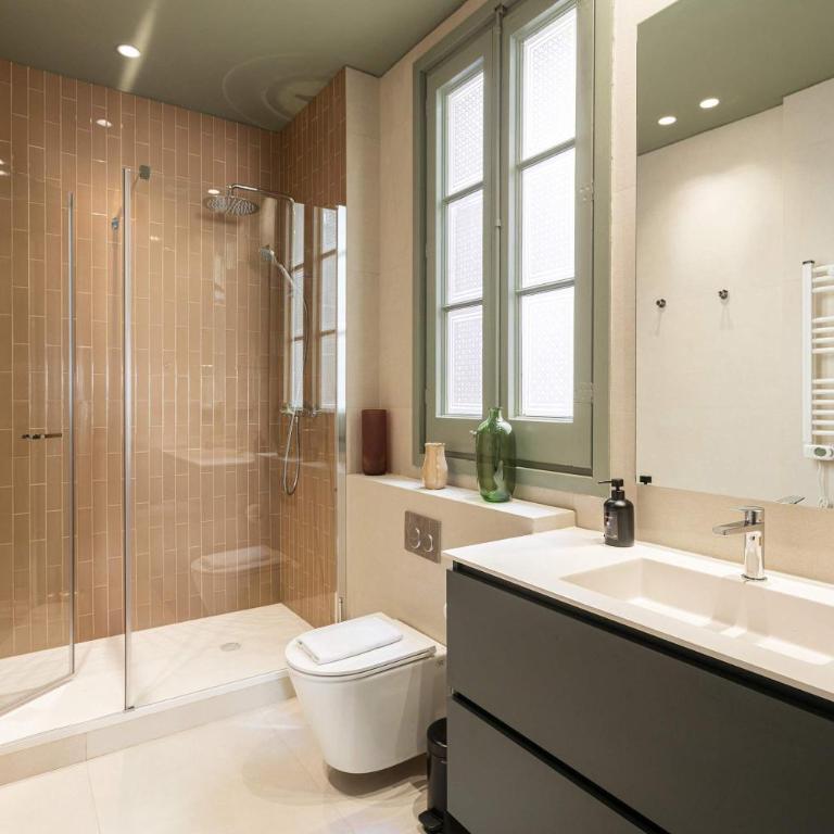 Unique Rentals - Luxurious Oasis - Apartment - 15