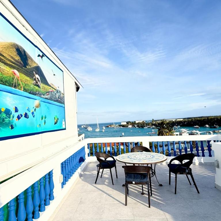 Galapagos Family Vacation 3 bedrooms 7 guests Centrally located and ocean view - Three-Bedroom Townhouse - 67