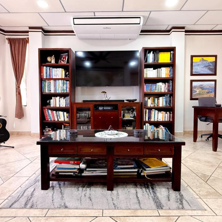 Galapagos Family Vacation 3 bedrooms 7 guests Centrally located and ocean view - Three-Bedroom Townhouse - 75