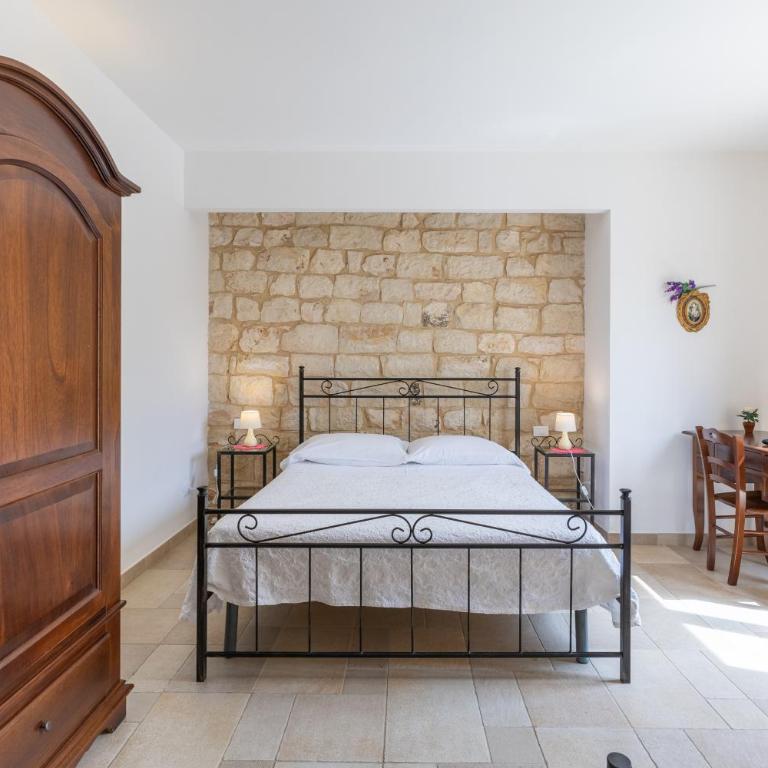Alla Corte Di Nonna Maria - Dreibettzimmer mit Dusche - 2