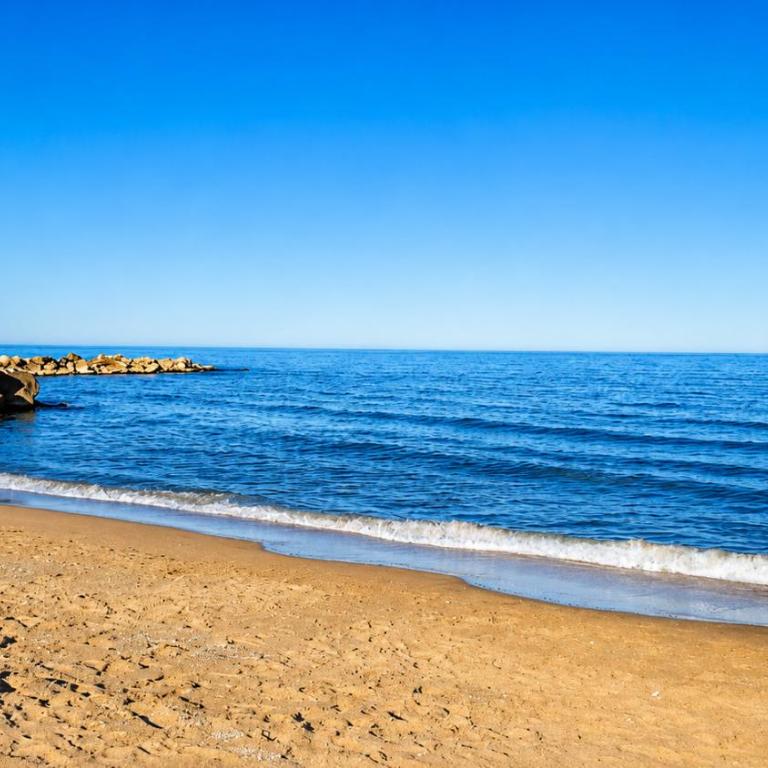 Vacansis Habitaciones de Hostal a Primera linea de playa en Cullera - Double Room with Private Bathroom - 8