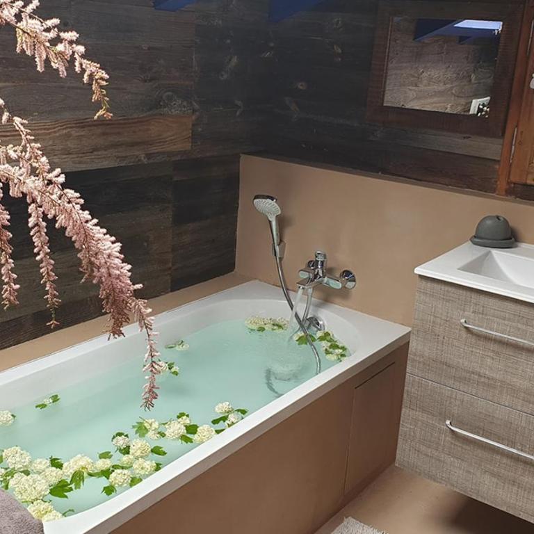 Micro-lodge, Le Petit Nid d'Amour - Kleines Chalet - 96