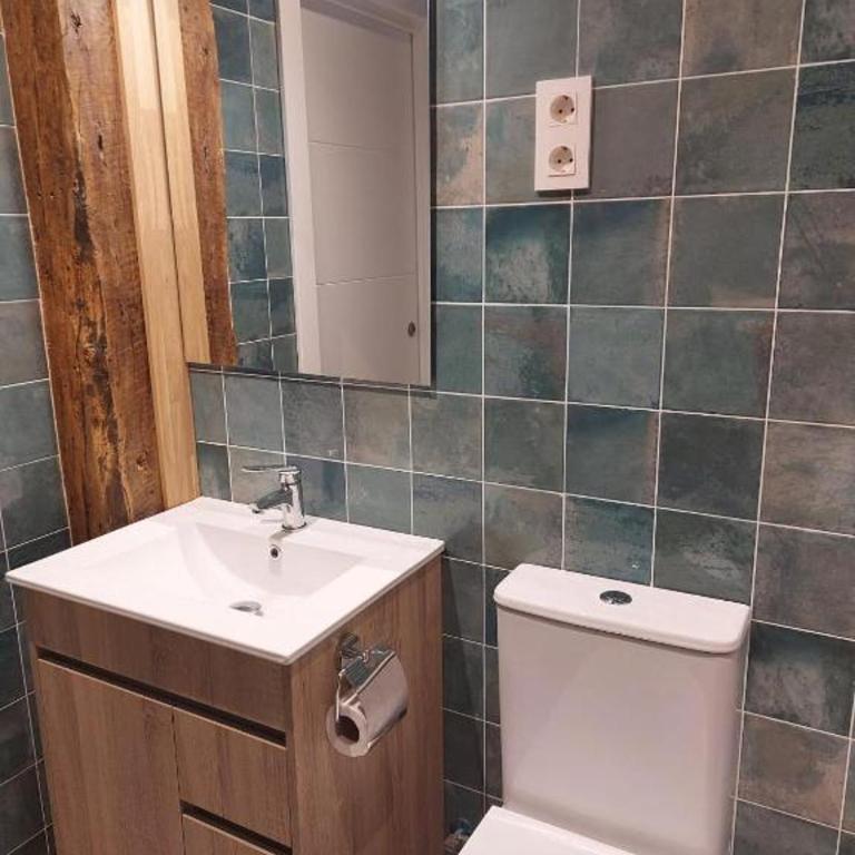 Habitación en apartamento con zonas comunes compartida H4 - Habitación Doble - 2 camas - 15