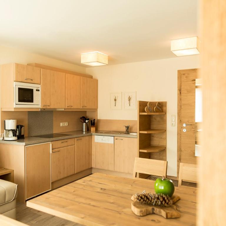 Apart-Pension Bergland - Apartment mit 1 Schlafzimmer und Balkon - 4