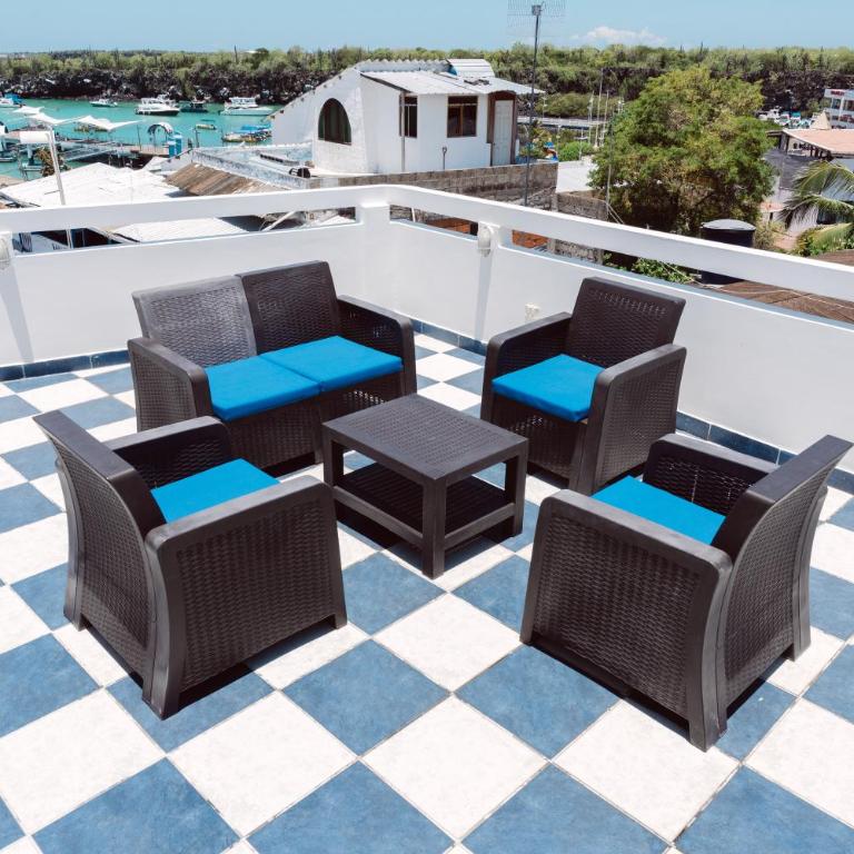 Galapagos Family Vacation 3 bedrooms 7 guests Centrally located and ocean view - Three-Bedroom Townhouse - 23