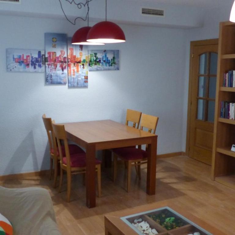 Apartamento Aluche con parking gratuito - Two-Bedroom Apartment - 26