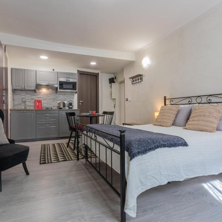 Cozy Studio in Turin City Center by Wonderful Italy - One-Bedroom Apartment - 2