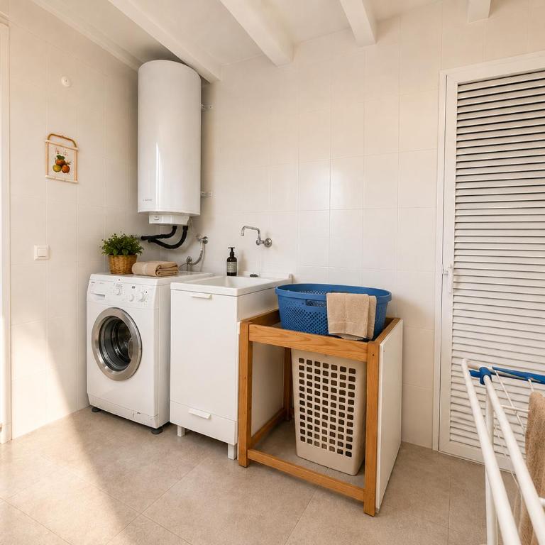 Torremolinos Sea View Townhouse, Pool, BBQ & Workspace - Magnolia Properties - Casa de 3 dormitorios - 28