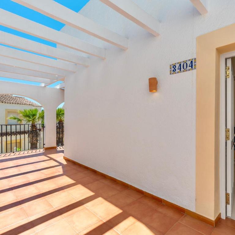 Casa Flora Bungalow con piscinas en Calp - Three-Bedroom Apartment - 40
