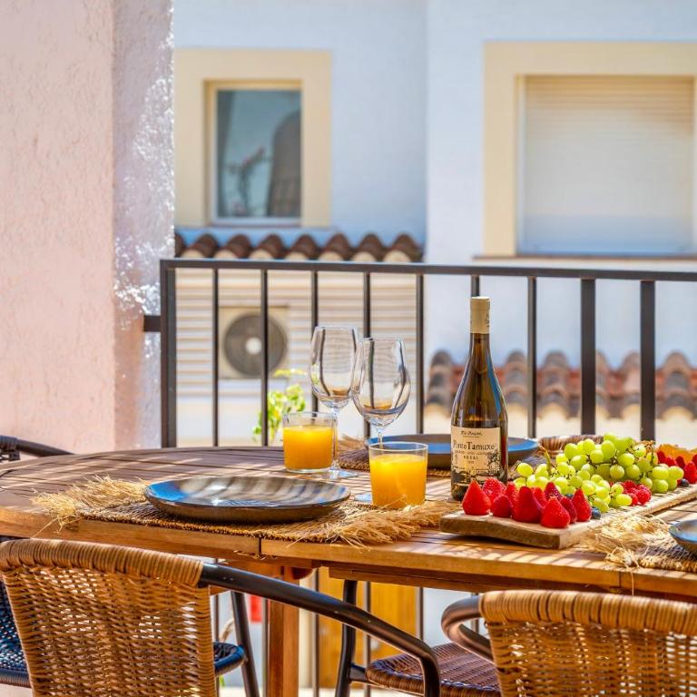 Casa Flora Bungalow con piscinas en Calp - Three-Bedroom Apartment - 16