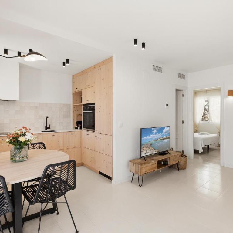 Casa Flora Bungalow con piscinas en Calp - Three-Bedroom Apartment - 32
