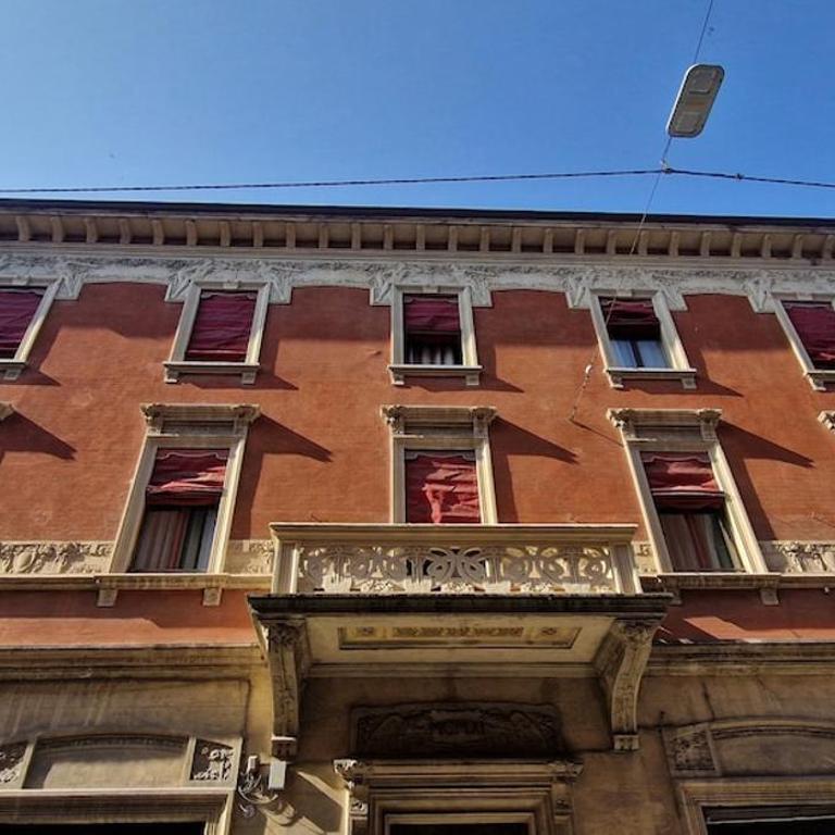 Bologna's Old Town Nouveau & Déco apartment - Two-Bedroom Apartment - 23