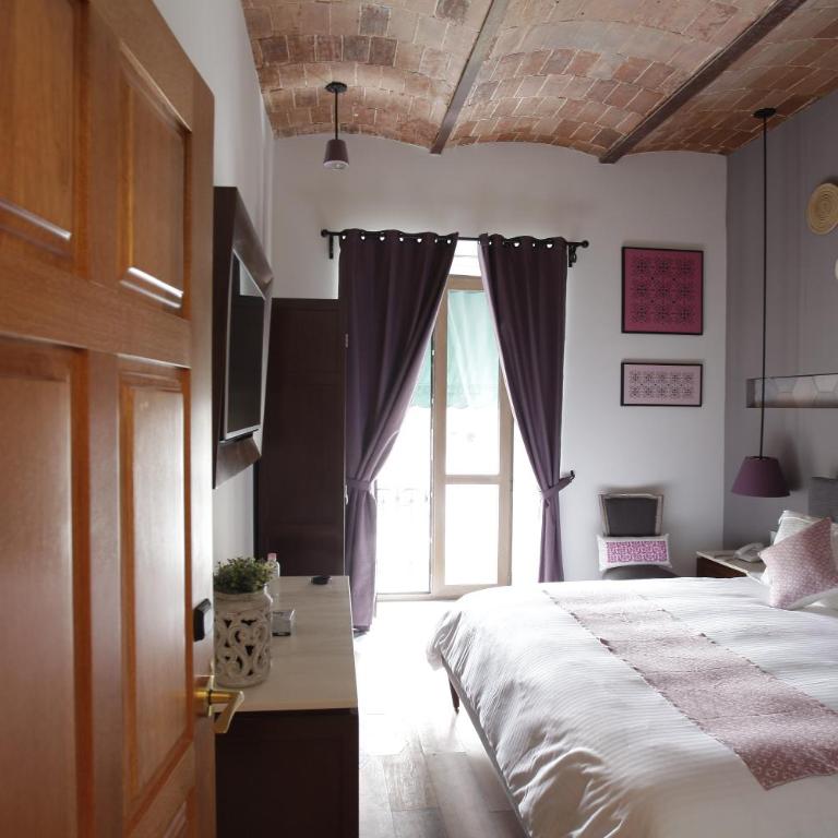 Casa Rosa Gran Hotel Boutique - Suite con cama extragrande y vistas - 4